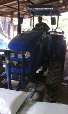 ขายรถไถนิวฮอนแลนด์4&times;4 ใช้งานได้394ชม. อุปกรณ์ โรตารี่ชุดใหญ่ ใบดัน ผาน4 ผาน7 สภาพพร้อมใช้งาน สนใจโทร 090-8588220คุณนะ ID:narong498 หรือ www.truck.in.th/498 หรือfb:ณรงค์ ซื้อขายรถมือสอง(เว็บไซต์ส่วนตัว)