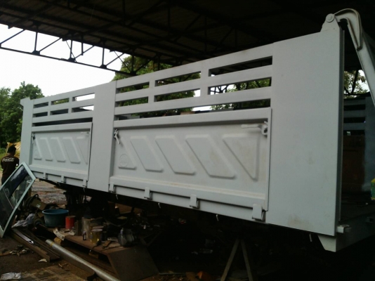 กระบะดั้มสามมิตร 6 ม.ครบชุด คัสซีกว้าง84-85ซม. ทำใหม่หมด บูชสลักใหม่.. สวย...