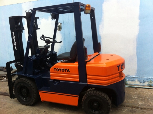 ขายรถยก TOYOTA  5fd25