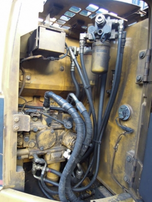 314CCR KHB00301 2,704HRS ARM CRANE 2002Y