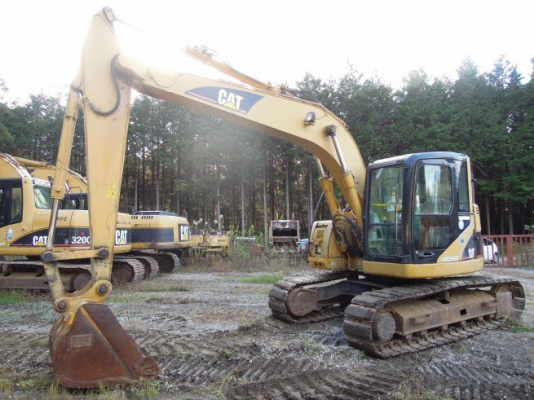 314CCR KHB00301 2,704HRS ARM CRANE 2002Y