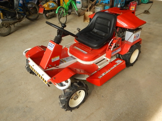 ขายรถตัดหญ้า SATO SRM831VH  11แรง  พร้อมใช้งาน