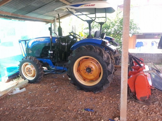 ขายรถไถCHAMP สภาพสวยใช้งาน80ชม. เที่ยบเท่ากับของใหม่ อุปกรณ์ดันหน้า กับโรตารี่ สภาพพร้อมใช้งาน สนใจโทร 090-8588220คุณนะ ID:narong498 หรือ www.truck.in.th/498 หรือfb:ณรงค์ ซื้อขายรถมือสอง(เว็บไซต์ส่วนตัว)