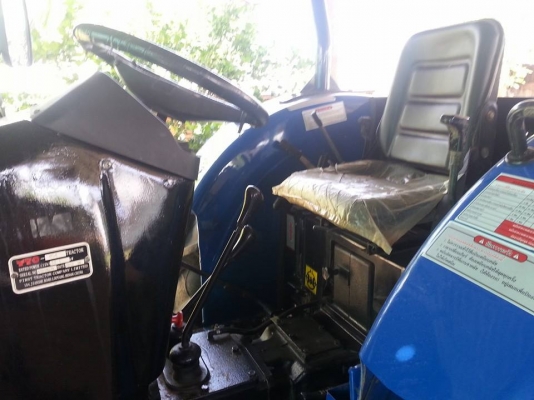 ขายรถไถCHAMP สภาพสวยใช้งาน80ชม. เที่ยบเท่ากับของใหม่ อุปกรณ์ดันหน้า กับโรตารี่ สภาพพร้อมใช้งาน สนใจโทร 090-8588220คุณนะ ID:narong498 หรือ www.truck.in.th/498 หรือfb:ณรงค์ ซื้อขายรถมือสอง(เว็บไซต์ส่วนตัว)