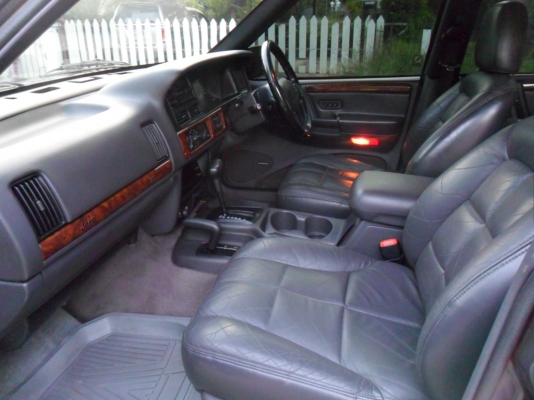 ขาย JEEP GRAND CHEROKEE สภาพเดิมๆใช้งานดีครับ รถบ้านเจ้าของขายเองครับ ขาย JEEP GRAND CHEROKEE สภาพเดิมๆใช้งานดีครับ รถบ้านเจ้าของขายเองครับ