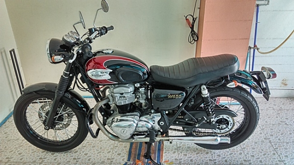 ขาย kawasaki w650 y2001 สวยๆ