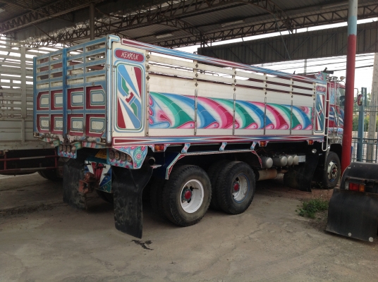 ขาย 10 ล้อดั๊มพ์ 2 เพลา  ISUZU FXZ 360 แรงม้า ปี 2013