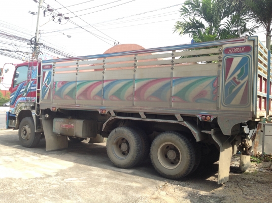 ขาย 10 ล้อดั๊มพ์ 2 เพลา  ISUZU FXZ 360 แรงม้า ปี 2013