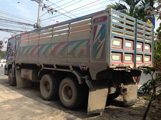 ขาย 10 ล้อดั๊มพ์ 2 เพลา  ISUZU FXZ 360 แรงม้า ปี 2013