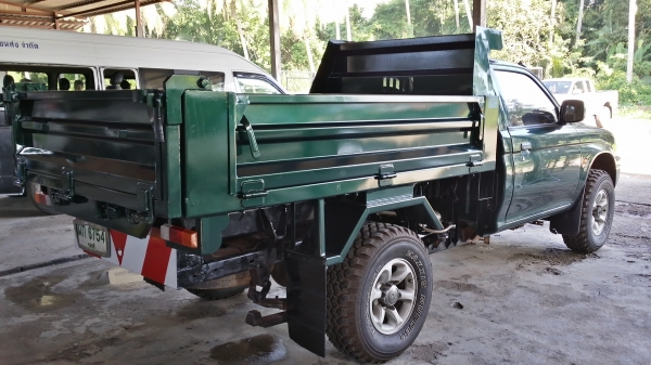 สุดยอดกระบะดัมพ์ 4x4 มาแล้วครับ สุดยอดกระบะดัมพ์ 4x4 มาแล้วครับ