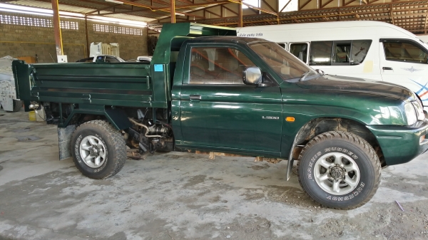 สุดยอดกระบะดัมพ์ 4x4 มาแล้วครับ สุดยอดกระบะดัมพ์ 4x4 มาแล้วครับ