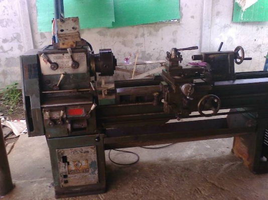 แท่นกลึง 6 ฟุต ยี่ห้อ เชนเย่ 3 เพลา เกียร์บล็อก พร้อมใช้งาน ด่วน !!!  85,000