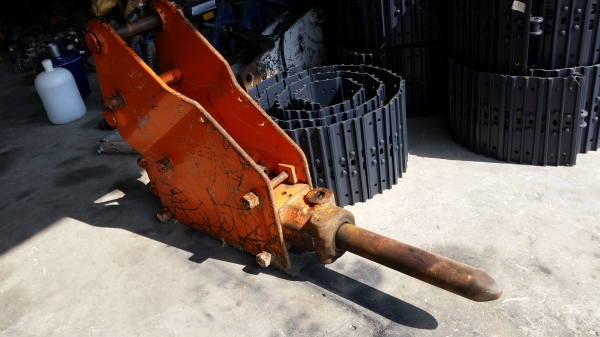 ขาย หัวกระแทก ใส่ รถขุด PC60 มือสองญี่ปุ่น