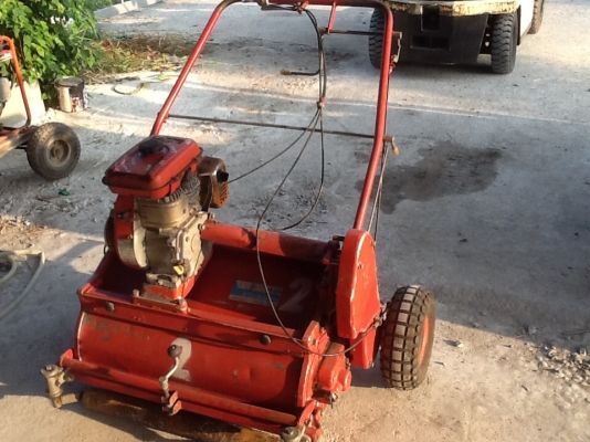 รถกวาดถนนหรือขยะสภาพดีพร้อมใช้ครับ