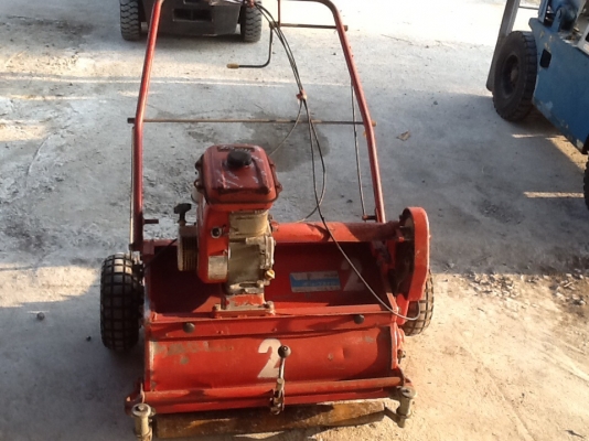 รถกวาดถนนหรือขยะสภาพดีพร้อมใช้ครับ