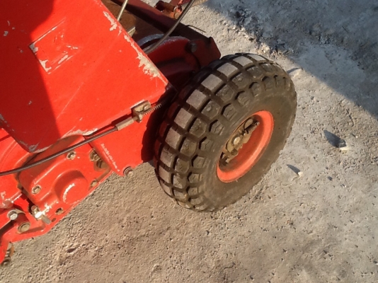 รถกวาดถนนหรือขยะสภาพดีพร้อมใช้ครับ