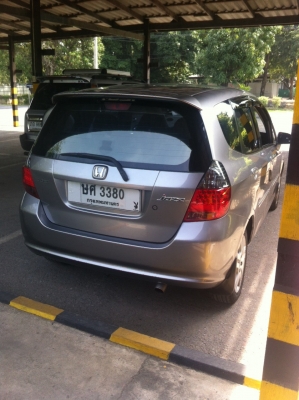 2004 HONDA, JAZZ 1.5 S โฉม JAZZ แรก สีบรอนซ์เงิน เกียร์ออโต้