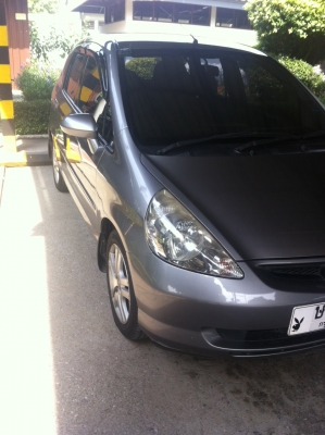 2004 HONDA, JAZZ 1.5 S โฉม JAZZ แรก สีบรอนซ์เงิน เกียร์ออโต้