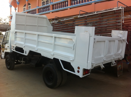 ISUZU NPR ดั้ม NPR66L-7112286 เครื่อง 4HF1-120 แรงม้า ทำสีใหม่ทั้งคัน ราคาต่อรอง ISUZU NPR ดั้ม NPR66L-7112286 เครื่อง 4HF1-120 แรงม้า ทำสีใหม่ทั้งคัน ราคาต่อรอง