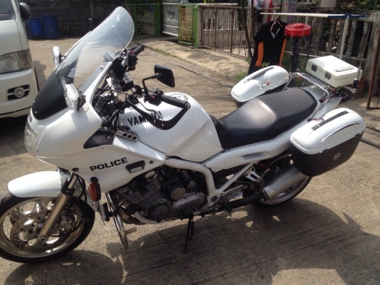 ธารนนทบุรี//ขาย yamaha xj900 diversion police   สวยๆสภาพจบๆพร้อมออกทริปกันยาวๆครับ เครื่องสมบูรณ์ ระบบไฟสมบูรณ์ทุกจุดใช้ได้ทุกจุด อุปกรณ์นำขบวนครบ ราคา 120,000 บาท อินวอยท์แท้