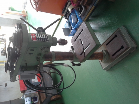 แท่นสว่าน ไต้หวัน WIH TZENG ขนาด 16 mm. เพิ่มกำลังมอเตอร์เป็น SupperLine 1/2 HP. พร้อมหัวจับสว่าน พร้อมใช้งาน แท่นสว่าน ไต้หวัน WIH TZENG ขนาด 16 mm. เพิ่มกำลังมอเตอร์เป็น SupperLine 1/2 HP. พร้อมหัวจับสว่าน พร้อมใช้งาน