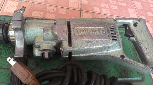 ขายสว่านเจาะกระแทก HITACHI V-14 380W. 14mm. Made in japan.