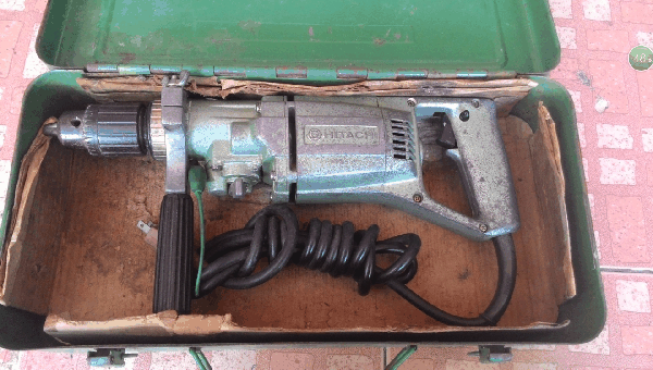ขายสว่านเจาะกระแทก HITACHI V-14 380W. 14mm. Made in japan.