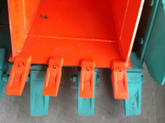 บุ้งกี๋ HITACHI 40