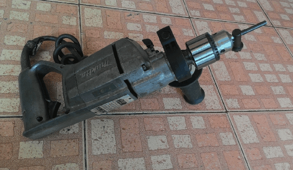 ขายสว่านเจาะกระแทก Makita 8416 16mm. 570W Made in japan.