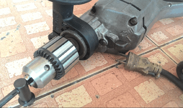 ขายสว่านเจาะกระแทก Makita 8416 16mm. 570W Made in japan.