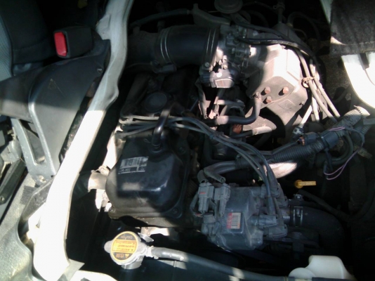 รถตู้หัวจรวดหลังคาเตี้ยเครื่อง2500เบนซินปี03 ฟรีดาวน์ รถตู้หัวจรวดหลังคาเตี้ยเครื่อง2500เบนซินปี03 ฟรีดาวน์