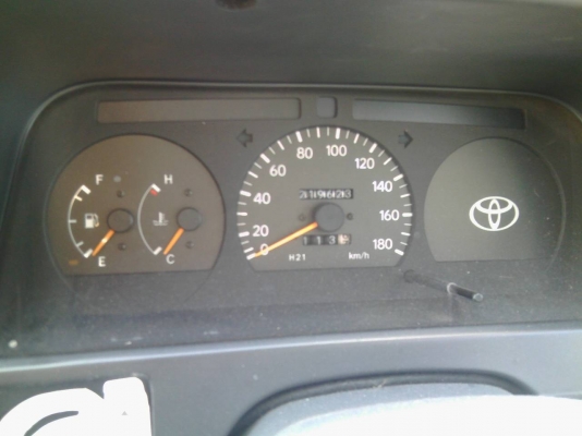 รถตู้หัวจรวดหลังคาเตี้ยเครื่อง2500เบนซินปี03 ฟรีดาวน์ รถตู้หัวจรวดหลังคาเตี้ยเครื่อง2500เบนซินปี03 ฟรีดาวน์