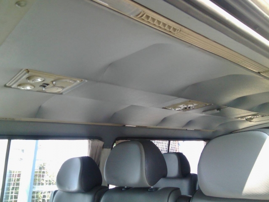 รถตู้หัวจรวดหลังคาเตี้ยเครื่อง2500เบนซินปี03 ฟรีดาวน์ รถตู้หัวจรวดหลังคาเตี้ยเครื่อง2500เบนซินปี03 ฟรีดาวน์