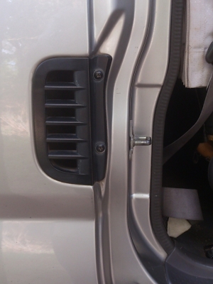 NISSAN URVAN ปี 2003 เครื่อง 3.0 DI เกียร์ธรรมดา 2.7 แสน NISSAN URVAN ปี 2003 เครื่อง 3.0 DI เกียร์ธรรมดา 2.7 แสน