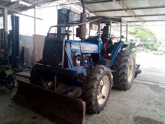 รถไถนาฟอร์ด66102เพลา zf สวยทั้งคัน ติดต่อ080-1405528