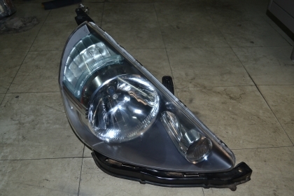 ขายไฟหน้า HONDA JAZZ(ธรรมดา)