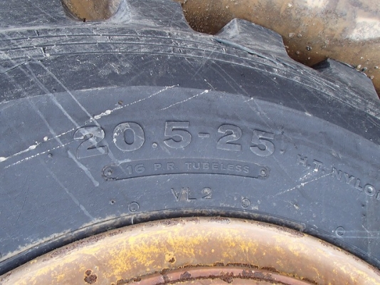 ขายรถตัก TCM L27