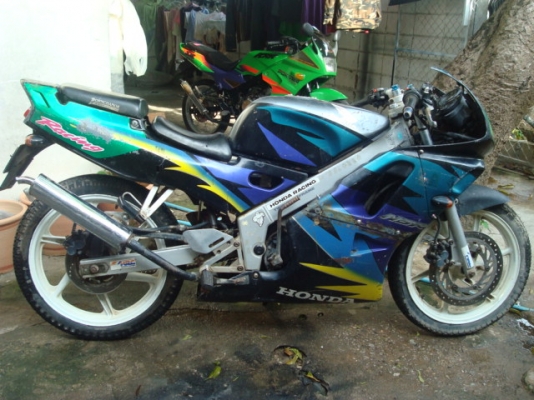 ขาย NSR 150 เครื่องดีมากครับ ระบบไฟดี ไม่มีดังก๊อกๆแก๊กๆ 5,800.- รวมส่งต่างจังหวัด