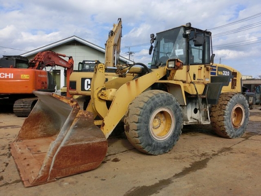 ขายรถตัก Komatsu WA 320-5