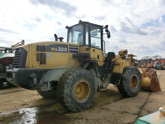ขายรถตัก Komatsu WA 320-5 ขายรถตัก Komatsu WA 320-5