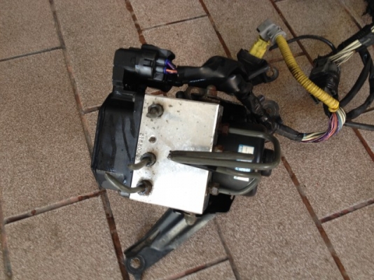 ปั้ม ABS ESTIMA ของเก่าญี่ปุ่นสภาพดี