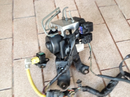 ปั้ม ABS ESTIMA ของเก่าญี่ปุ่นสภาพดี