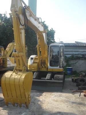 SUMITOMO  SH 135 U-2