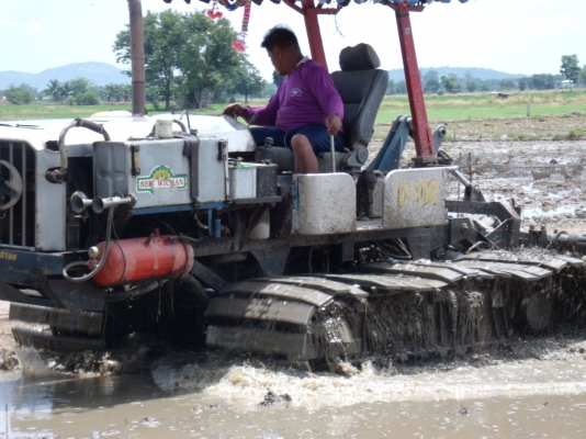 ขายคู่รถตีดินของวิชาญการช่างพร้อมเทรนเลอร์ล็อคกี้( ร้อนเงินจริงอยากขาย)