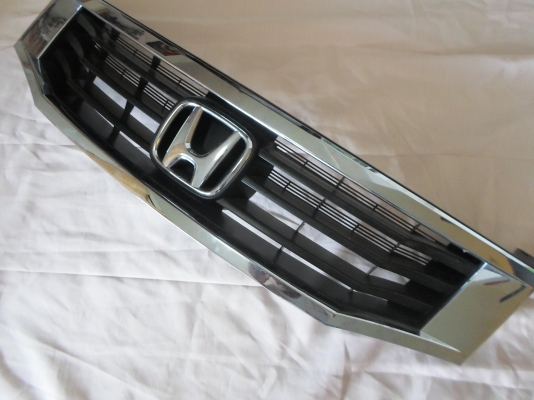 กระจังหน้า Honda Accord G8