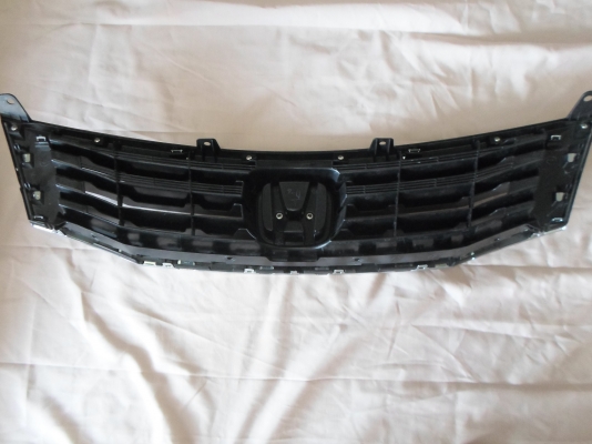 กระจังหน้า Honda Accord G8