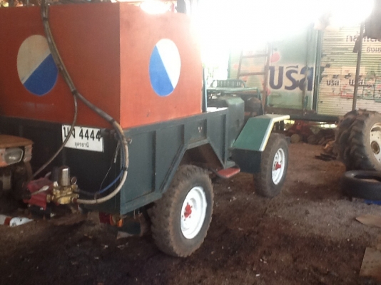 ขายครับรถเพื่อการเกษตรขับเคลื่อน4ล้อใช้งานปกติเครื่องหน้า12แรงเครื่องปั่น8แรงขายที่85000