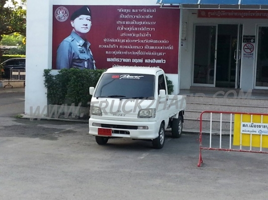 DAIHATSU HIJET S 200 พร้อมใช้งาน  มีแอร์-เครื่องเสียง cd-mp3