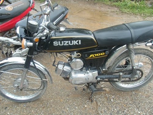 ขายa100 สวยๆๆ ถูกๆๆ มี 2 คัน แต่ไม่มีเล่ม