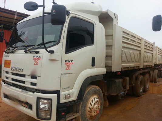 รถอีซูซุ 10 ล้อดั้ม 300 แรงม้า. ปี 55  ( ขายแม่ , ลูก )  ,  ( มีขาย 3 พ่วง. )   สนใจติดต่อ 081 - 6079515